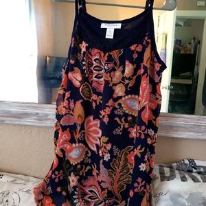 Light flowy maternity shirt